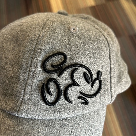 Disney Mickey Mouse Embroidered Wool Baseball Hat Unisex - Picture 4 of 10